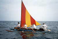 Команда СПбГУ в малазийской парусной лодке на дистанции в Тихом океане.