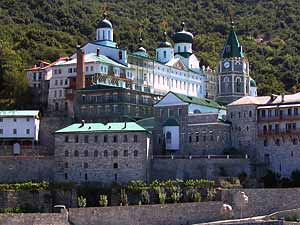 Свято-Пантелеймоновский монастырь уже несколько веков остается главной русской пристанью на Афоне.