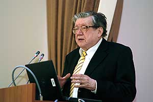 Профессор Я.В.Соколов.